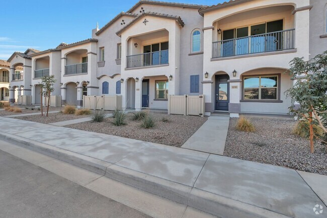 Building Photo - Brand New Luxurious Townhome in Warner Meadow