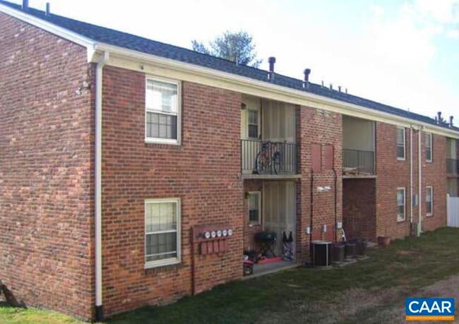 Photo - 2422 Barracks Pl Unit 4