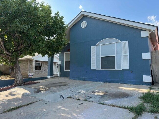 Photo - 1004 Minutemen Dr