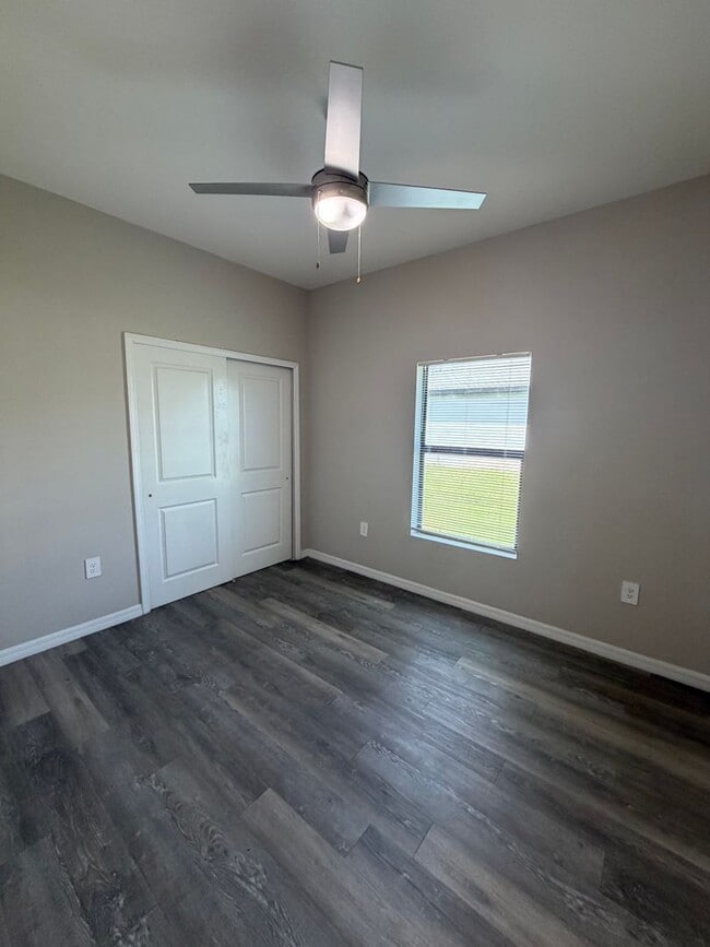 1109 Abrams Blvd