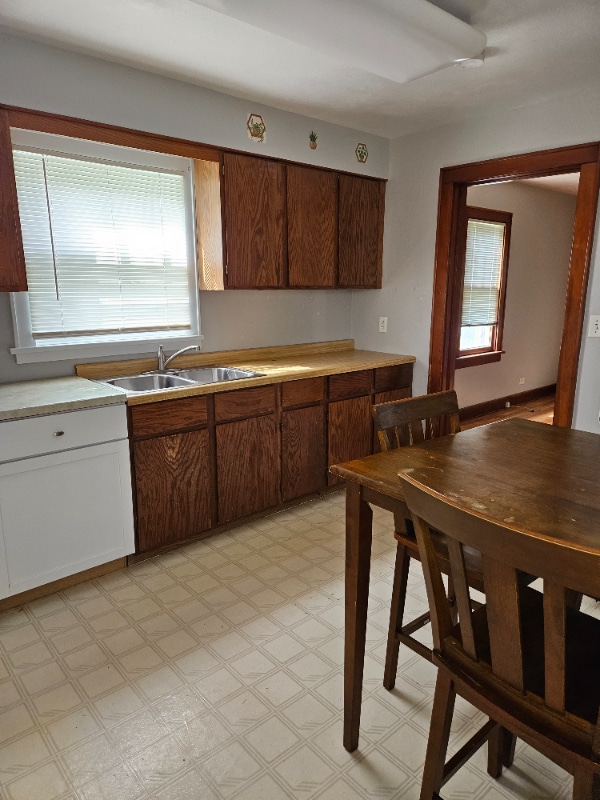 Photo - 421 Western Ave