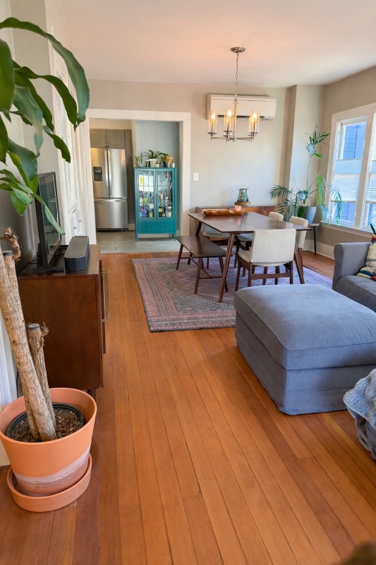 Photo - 604 NE Shaver St