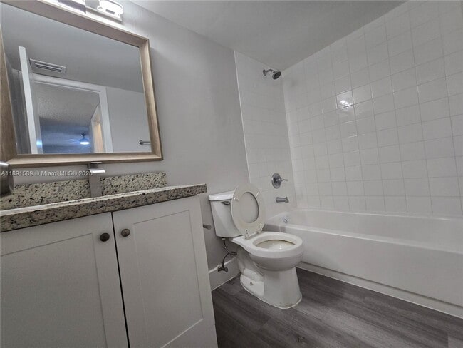 Photo - 1400 Jefferson Dr Unit 1400F
