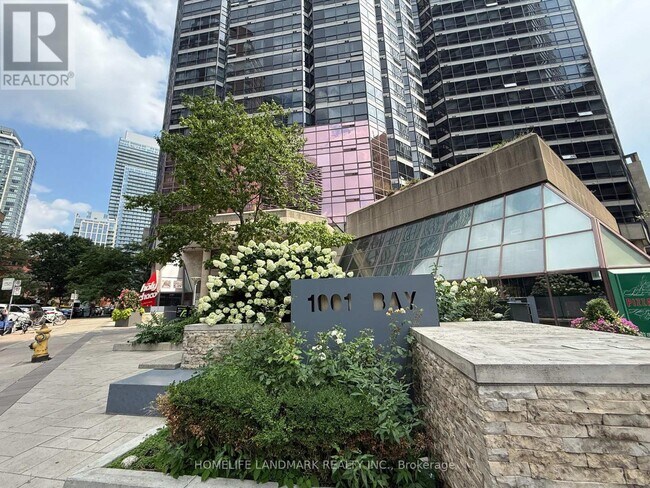 Photo - 1001 Bay St. Unité 1106