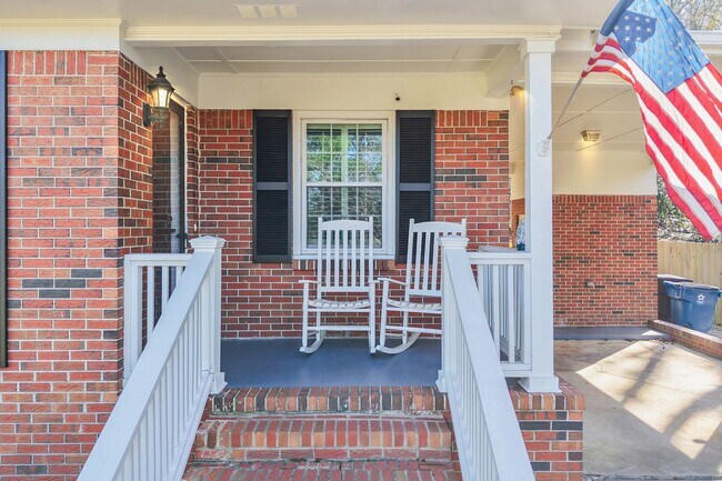 Photo - Convenient 3BR/2BA in Homewood on dead-end street