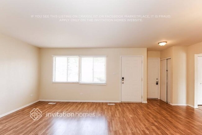 Photo - 919 Surrey Ct