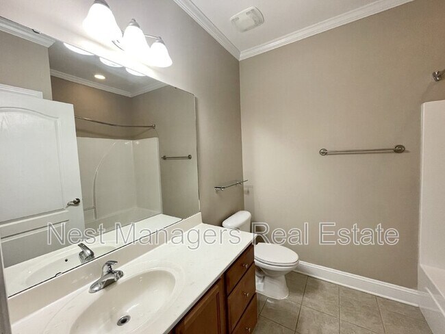 Photo - 1922 Harcourt Cir