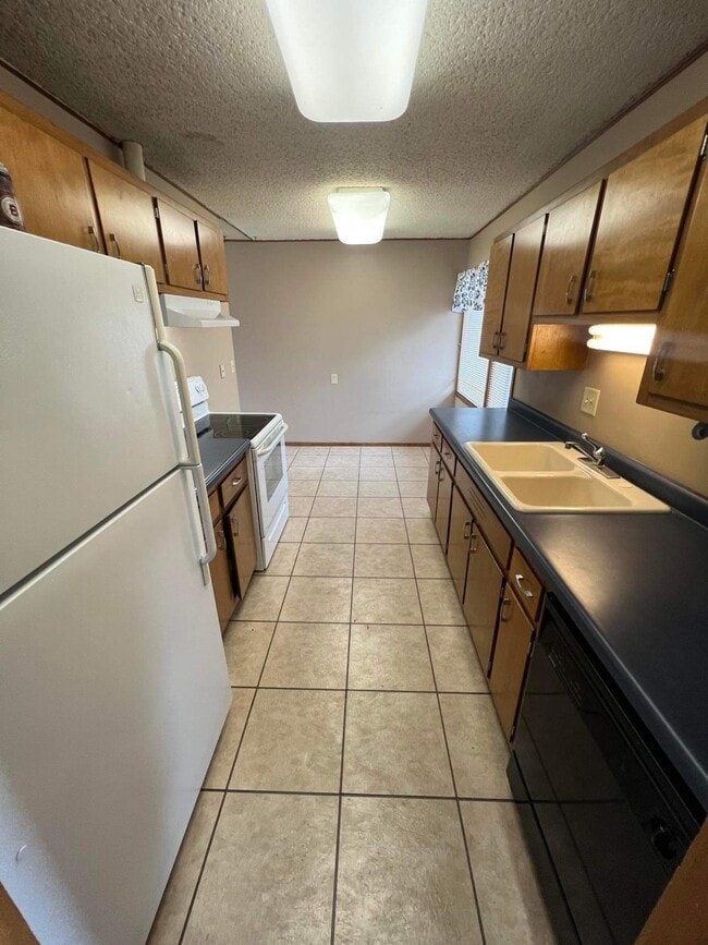 Photo - 3727 NW 50th St