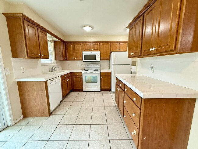 Photo - Cute Home w/Great Yard!