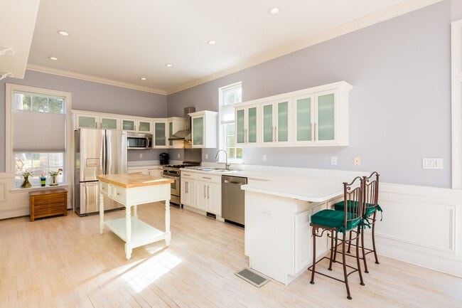 Photo - 11 E Gate Rd