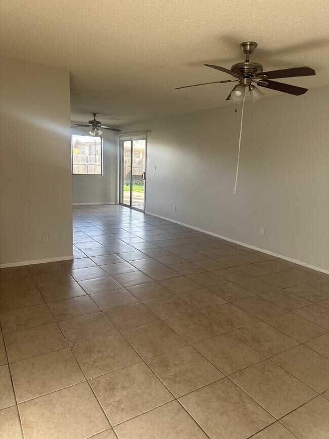 Photo - 8424 W Monterosa St