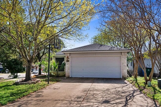 Building Photo - 1001 Apple Cross Dr