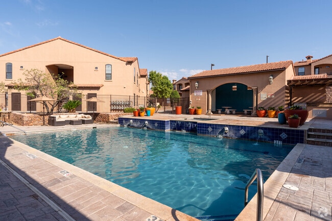 Piscina - The Tuscany at Mesa Hills