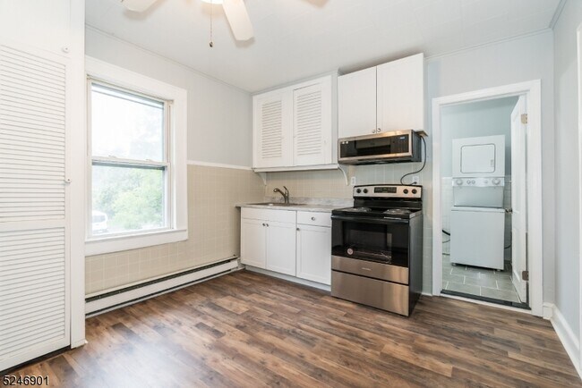 104 Ridgedale Ave Unit Ridgedale ave Unit 2