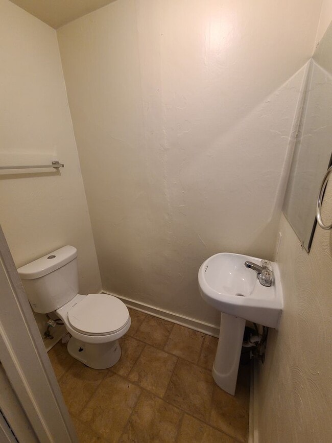 Photo - Terrific Oakland Location!