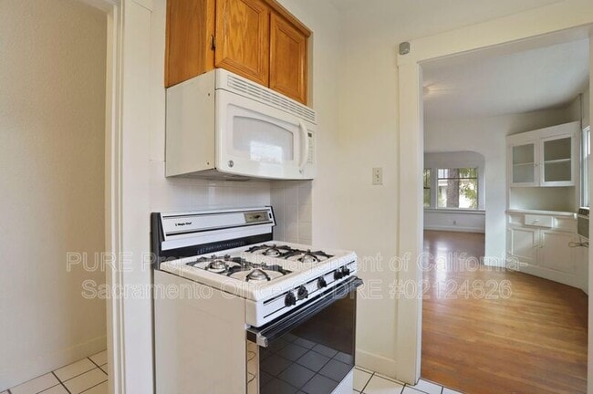 Photo - 2700 T St