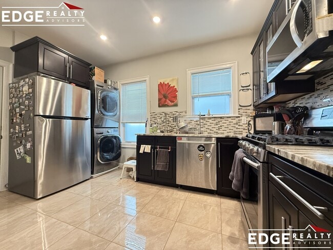 Photo - 82 Newbury St