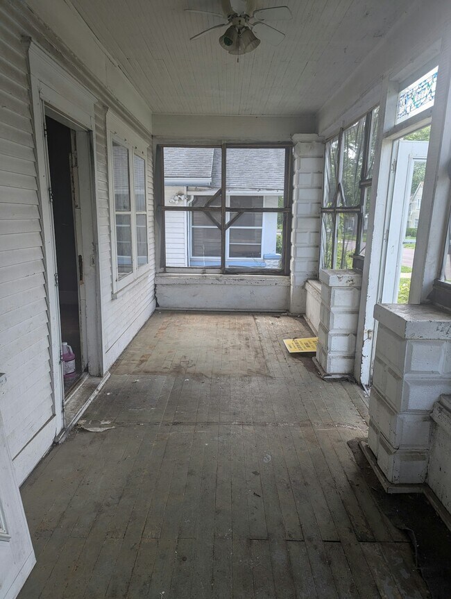 Photo - 908 W Mac Queen Ave