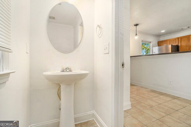 Photo - 719 Magnolia St NW