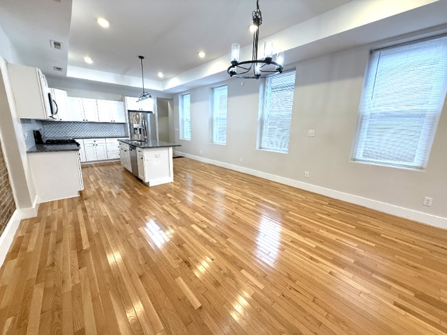 Photo - 1435 Mellwood Ave