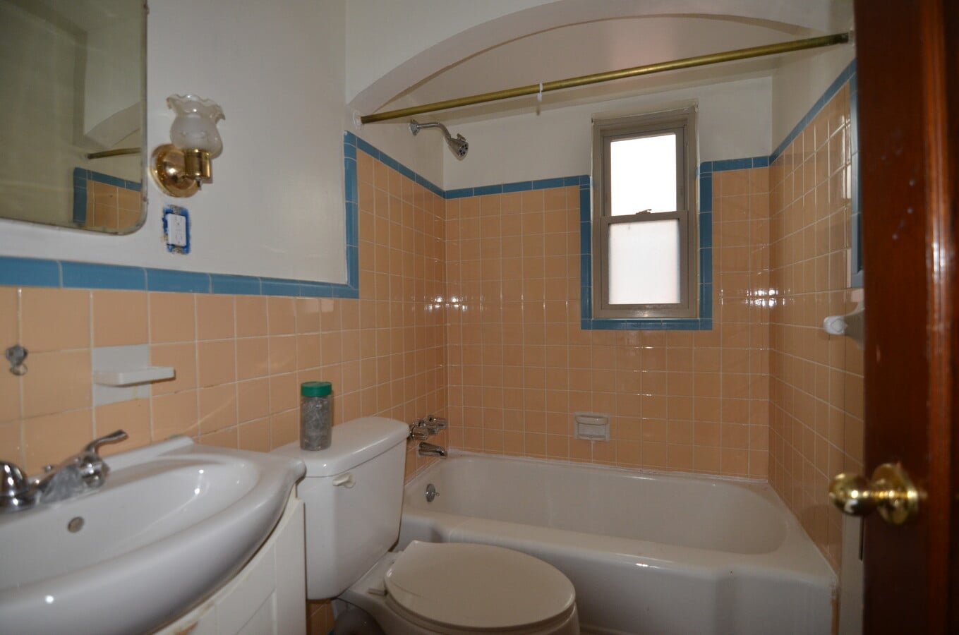 Photo - 7240 Reading Rd Unidad 4