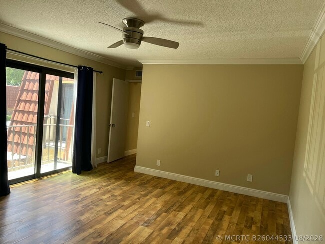 3008 San Clara Dr