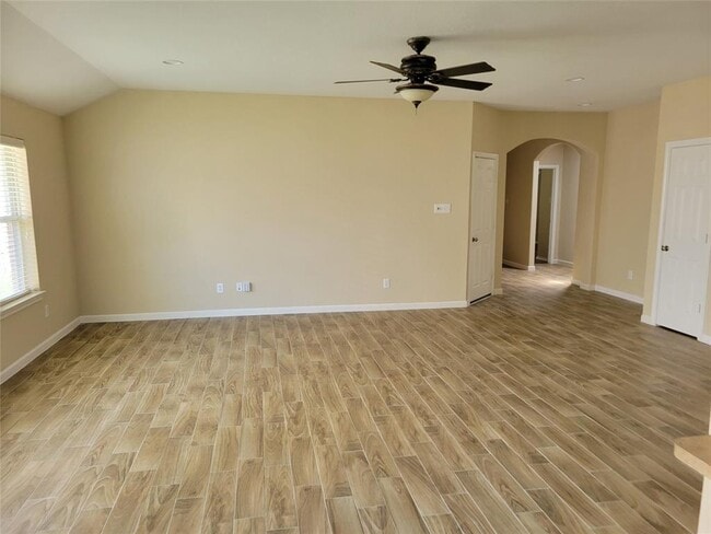 sala de estar - 6110 Moran Crest Dr