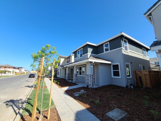 Photo - Stunning 4 Bedroom, 3 Bath Mountain house Home W/ Solar