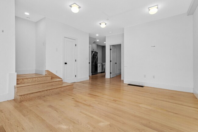 Photo - 88 Chelsea St Unit 86 Chelsea Street