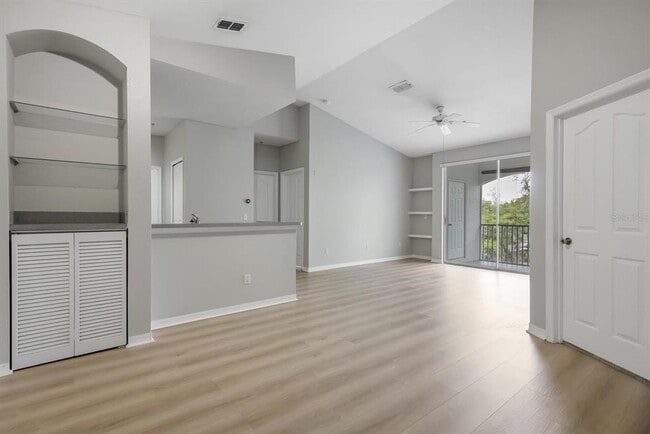 Photo - 2705 Maitland Crossing Way Unidad 303