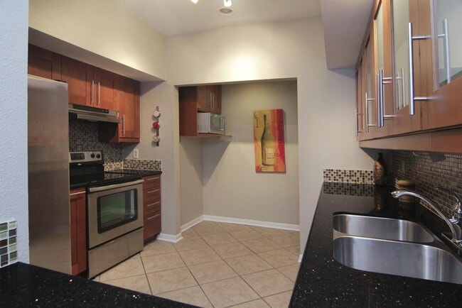 Photo - 1300 Augusta Dr Unit 32