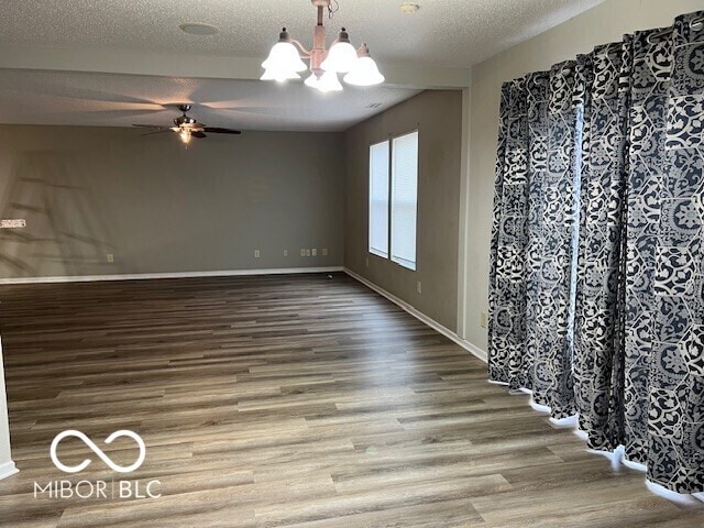 Photo - 912 Saraina Rd