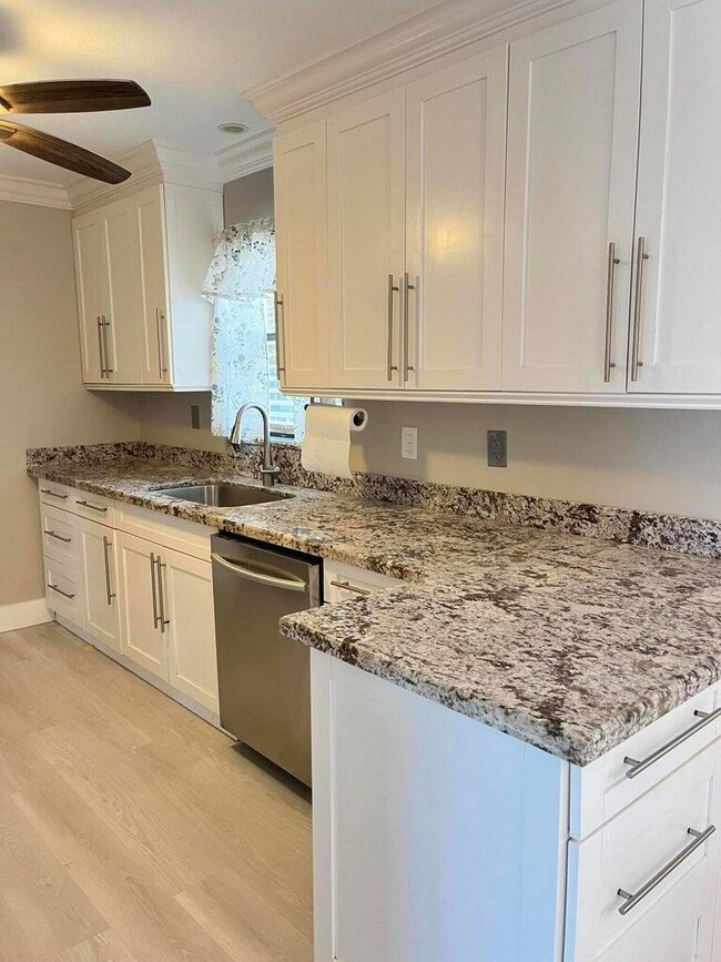 Photo - 1520 N 25th Ave