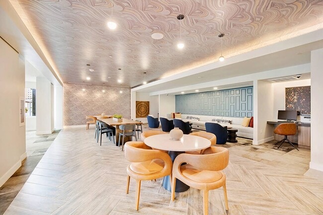 Photo - 1810 Main Apartments