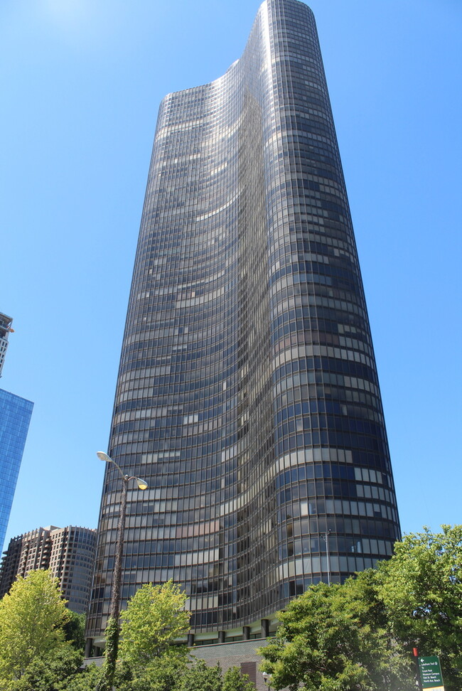 Building Photo - 505 N Lake Shore Dr Unit 5904