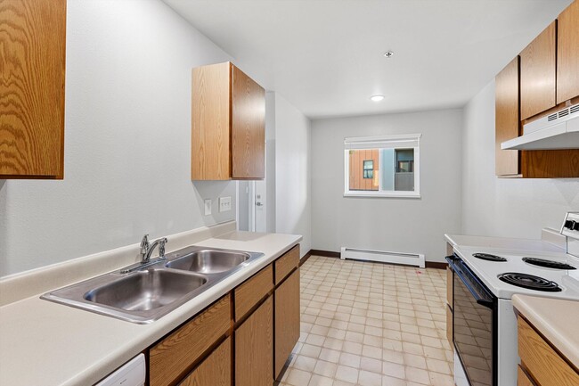 Photo - Riverbend Apartments