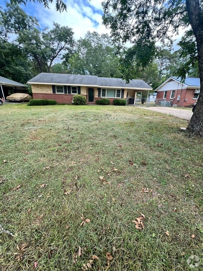 Building Photo - New On the Market! Rental