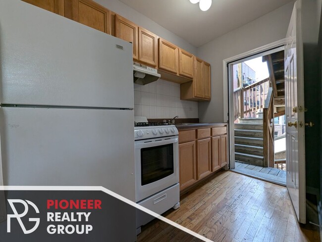 Photo - 910 W Dakin St Unit 914-214