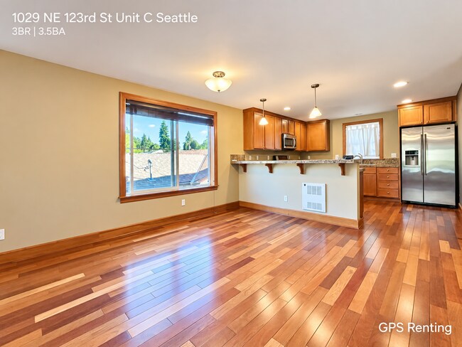 1029 NE 123rd St