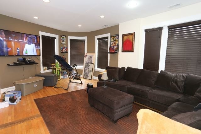 Photo - 2506 W Argyle St Apartments Unit 2