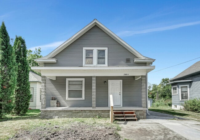 Building Photo - 2503 S 8th St