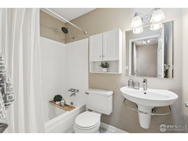 Photo - 4 bed 2 bath home in Louisville