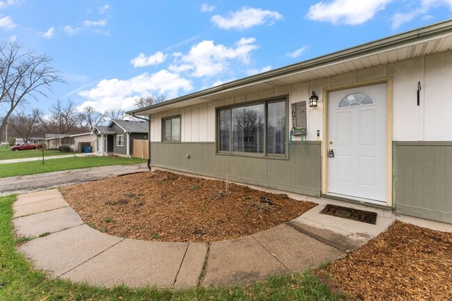 Photo - 767-1 Heritage Rd