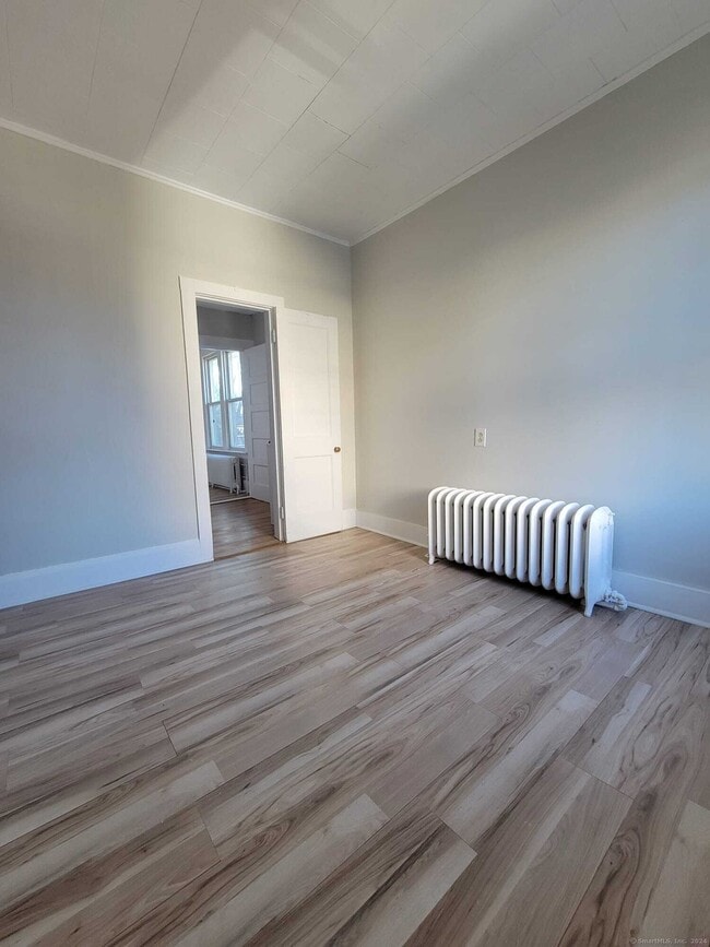 Photo - 766 Broad St Unit 3