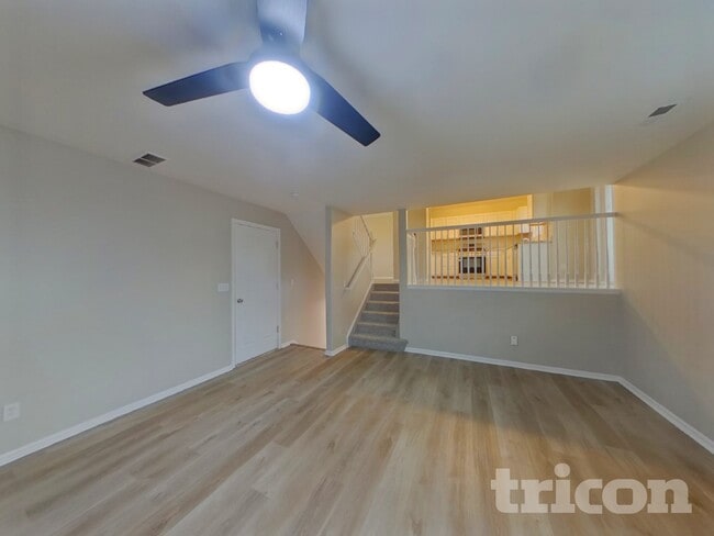 8468 Dassel Dr