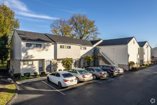 545 - LIVINGSTON COMMONS