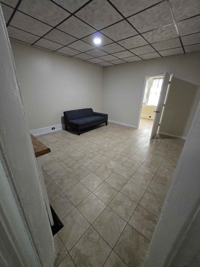 Photo - 3531 Pacific Ave Unit 2