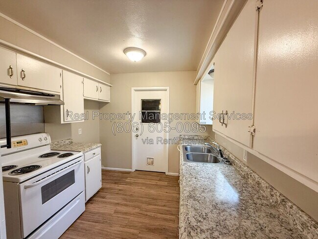 Photo - 5422 35th St