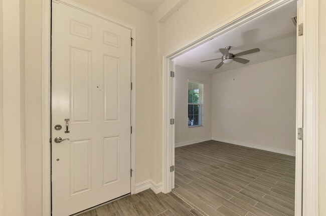 Photo - 4400 Conchfish Ln