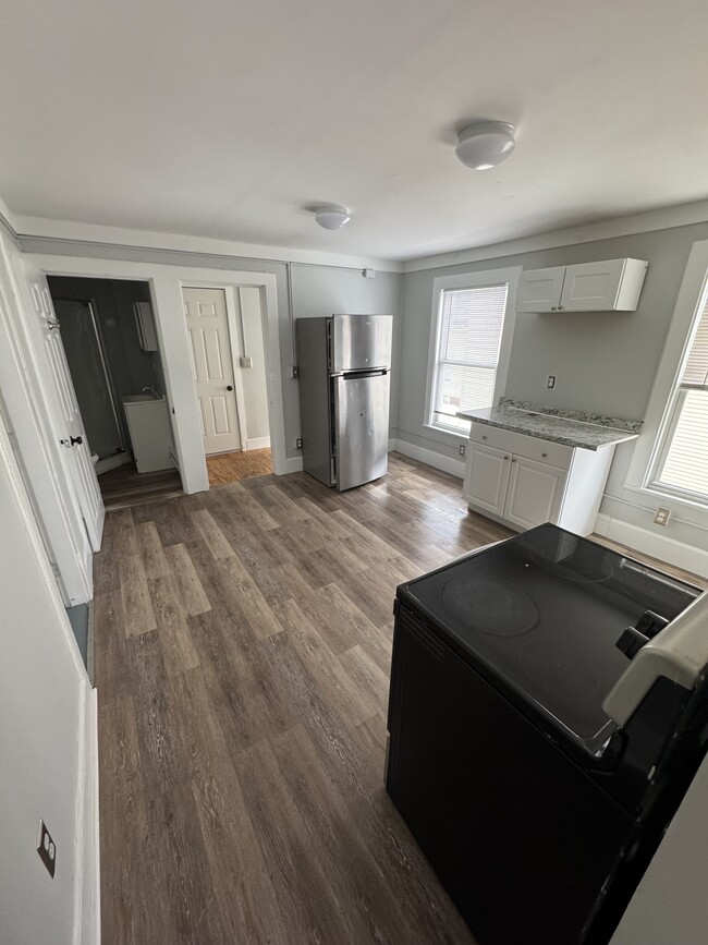 Photo - 177 Saint John St Unit 177 St John Street Apt 2